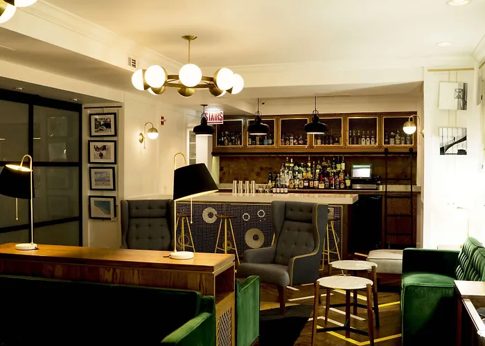Acme Chicago, Outset Collection By Hilton