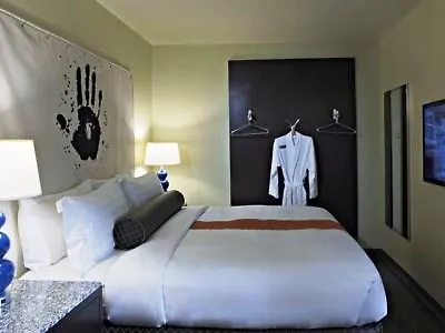 Acme Chicago, Outset Collection By Hilton 4*